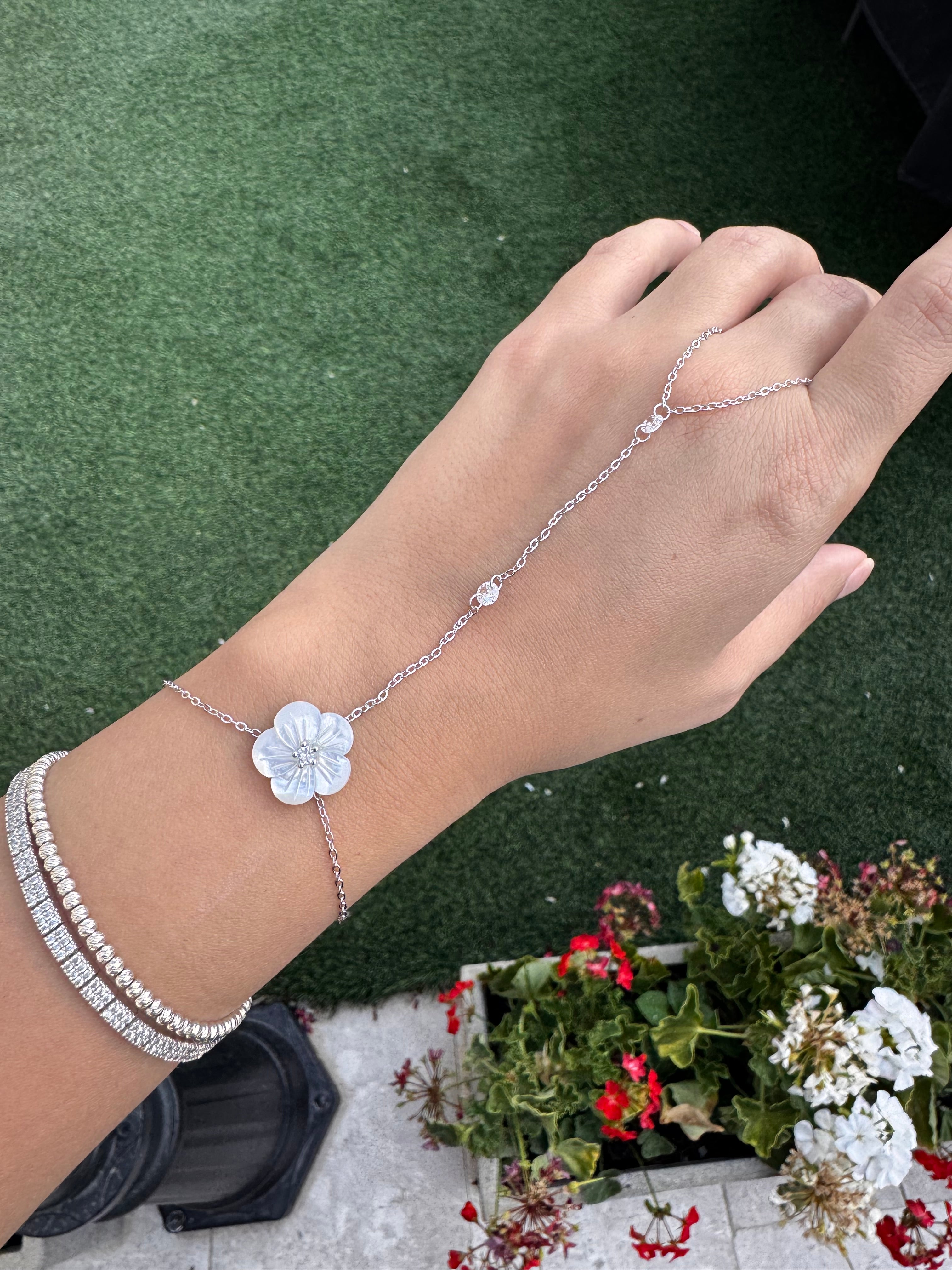 Hand Chain with Shell Flower.