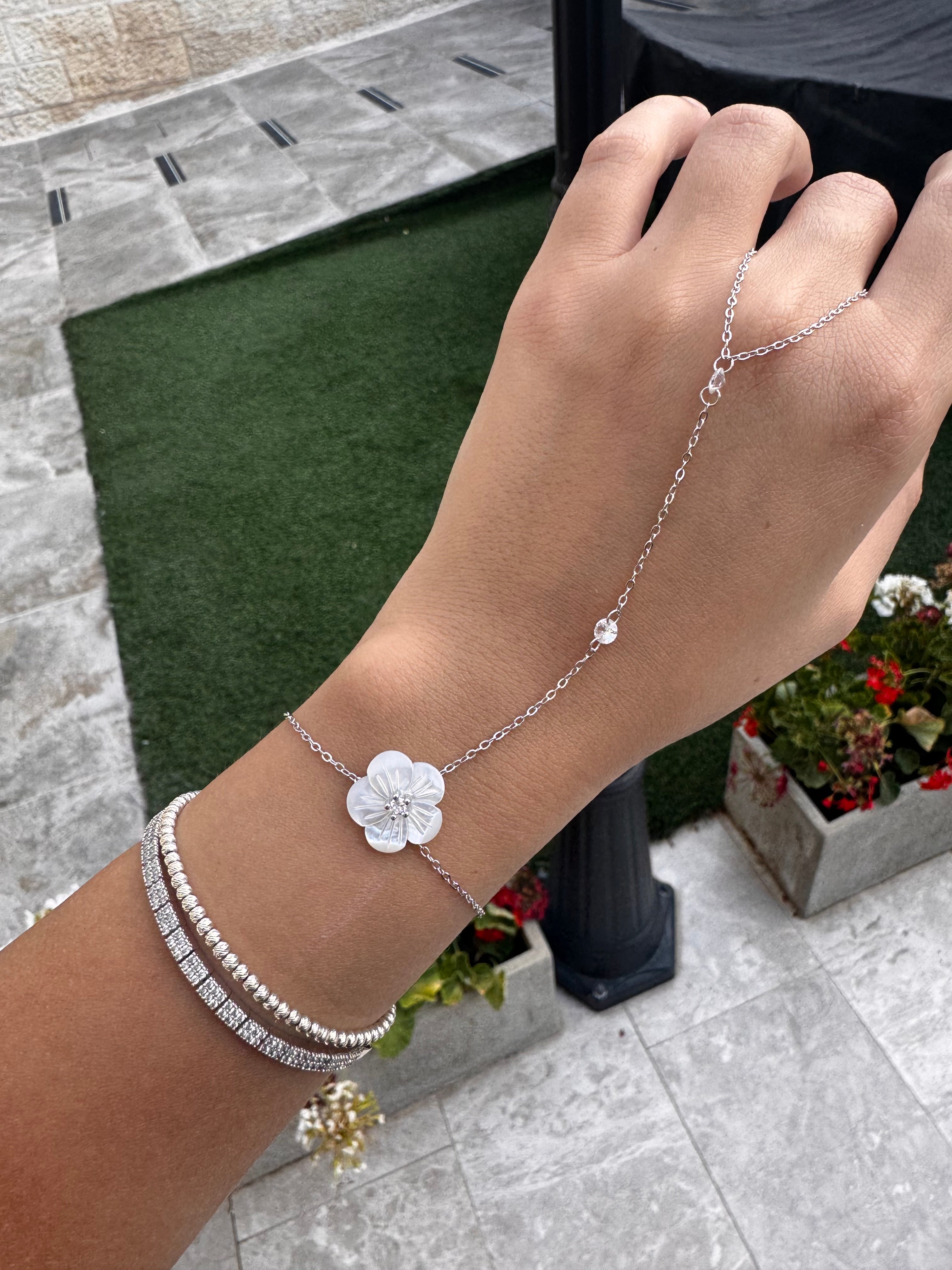 Hand Chain with Shell Flower.