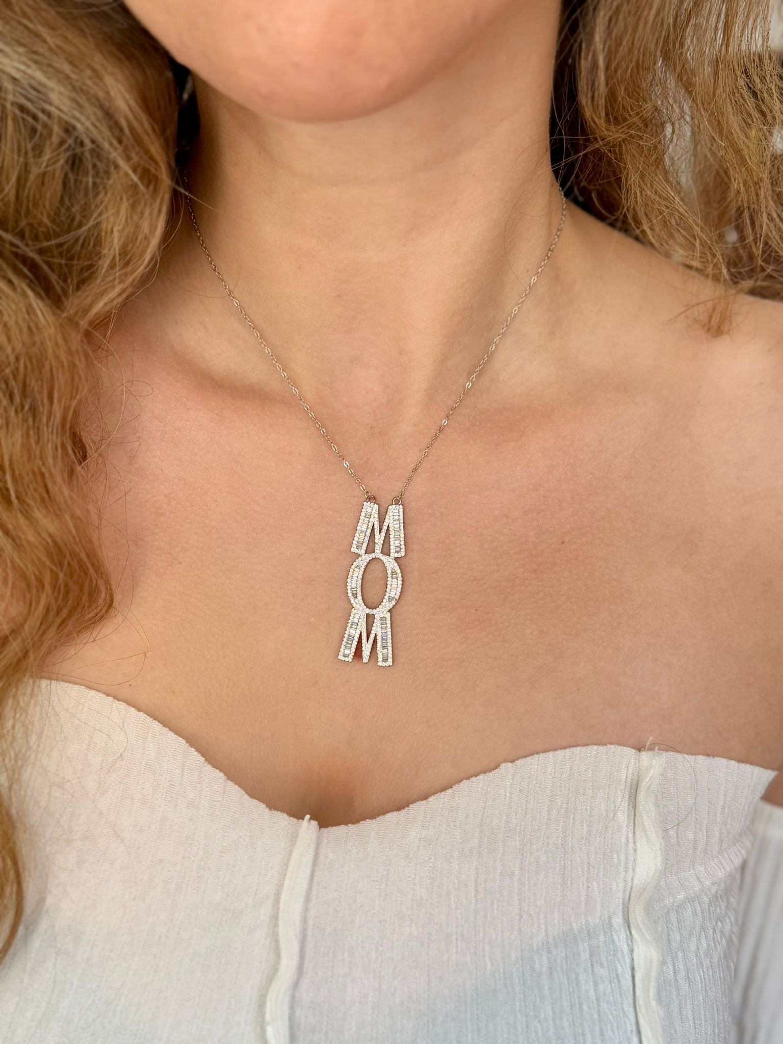 Large MOM Pendant Necklace.