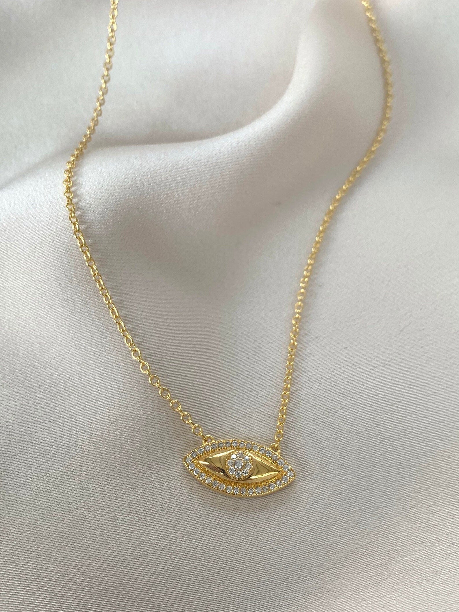 Gold Stylish Eye Necklace