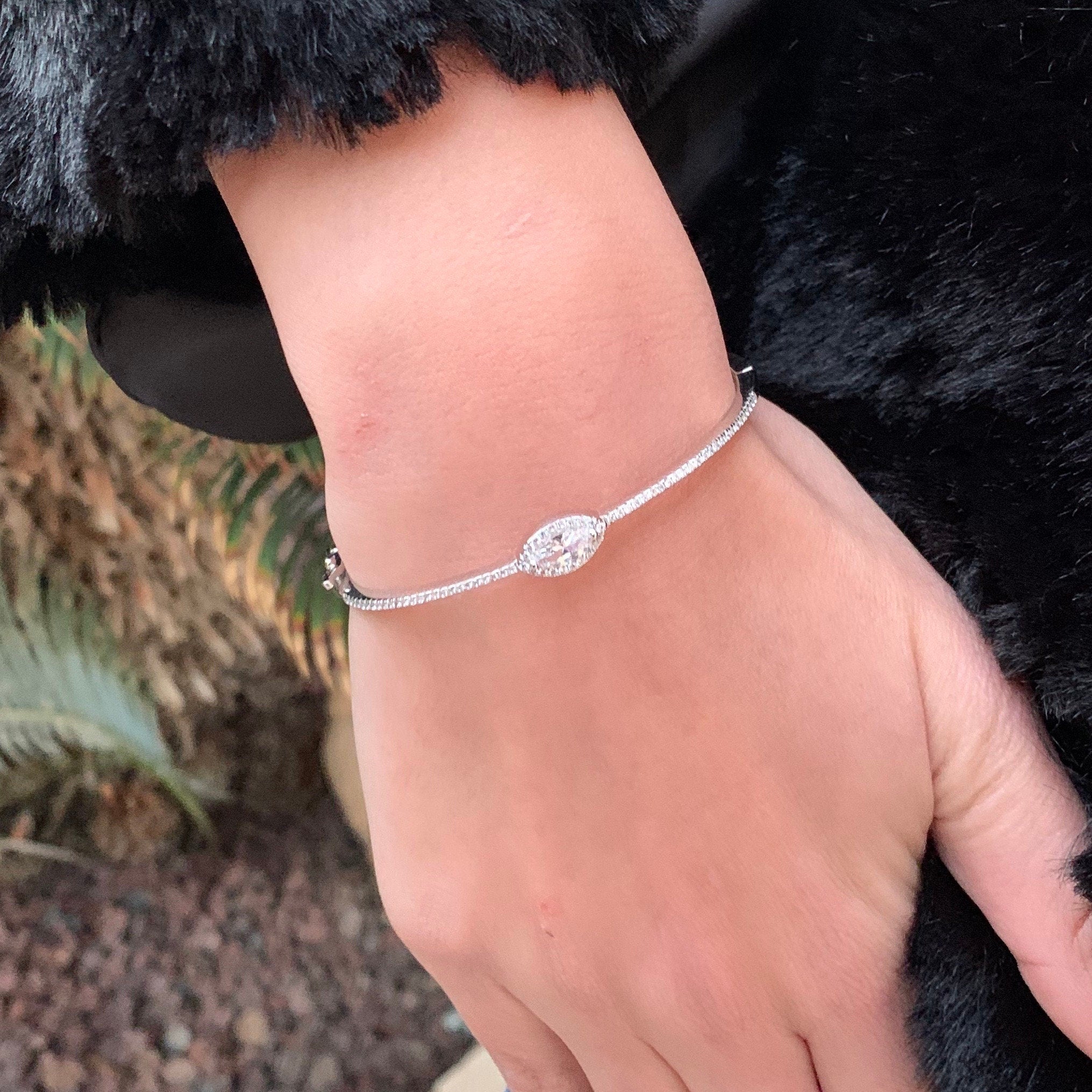 Bangal bracelet with zirconia