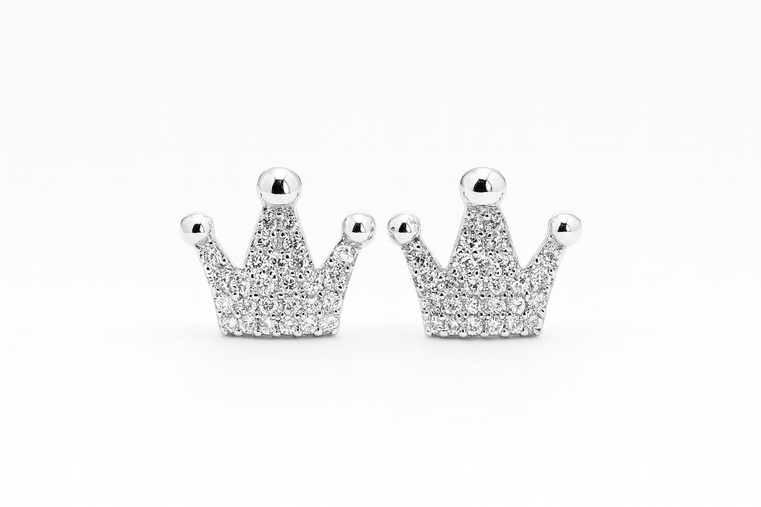 Crown earrings