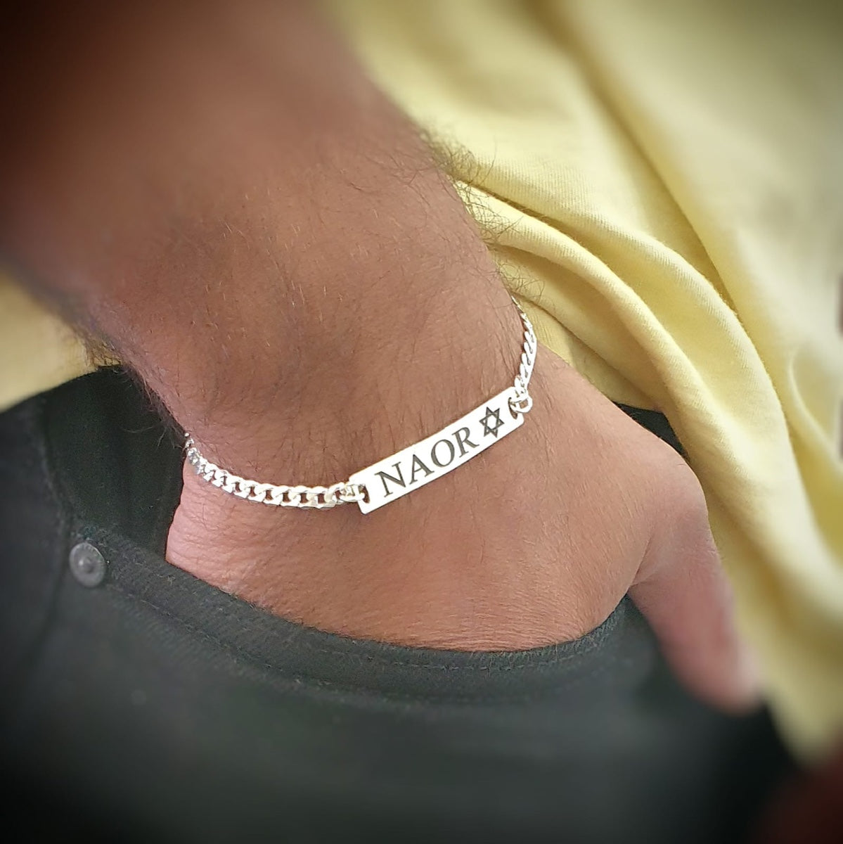 Gourmet Bracelet with Name Engraving