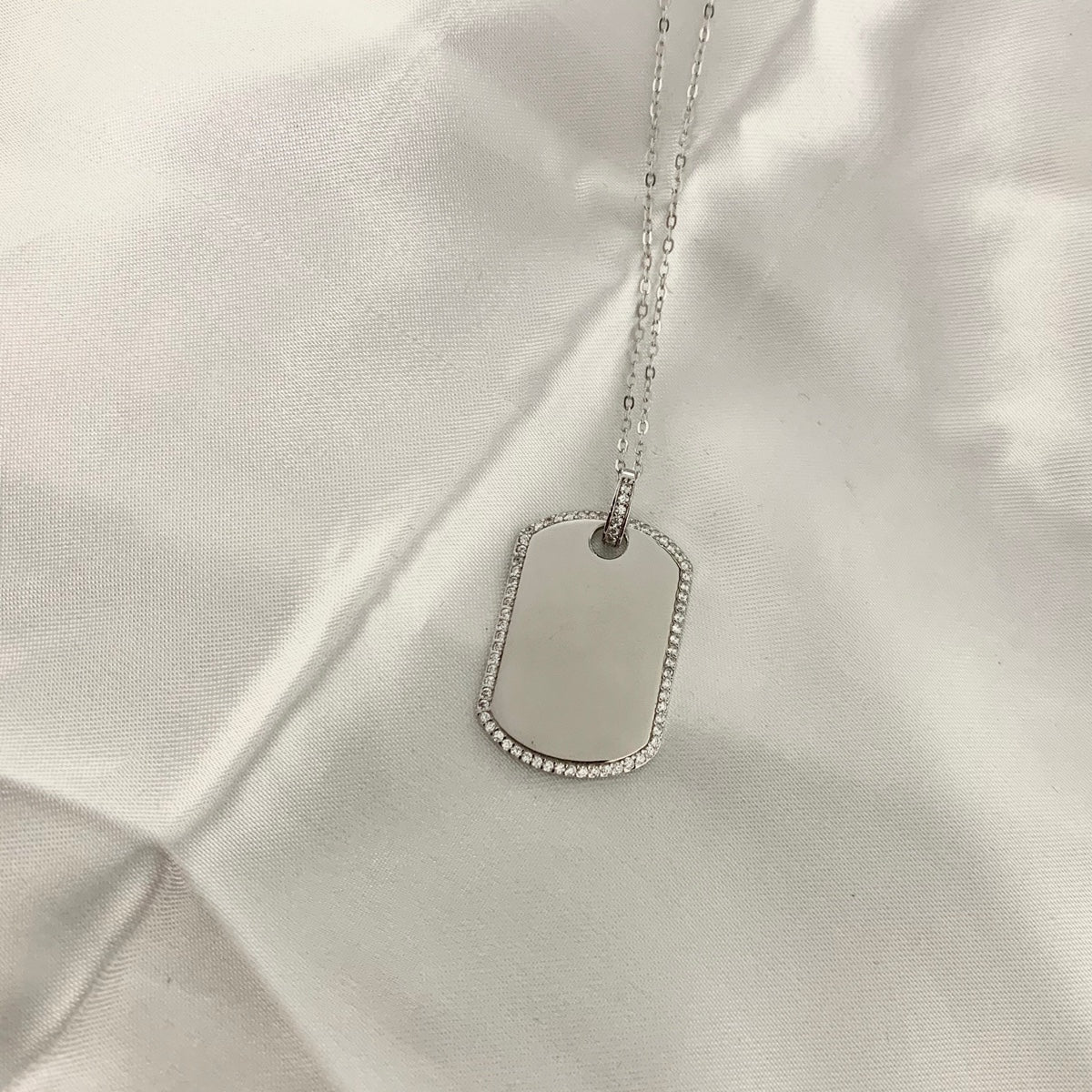 Disc Pendant Necklace