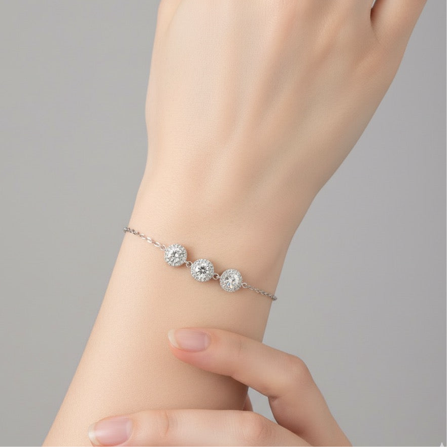 Solitaire trio bracelet