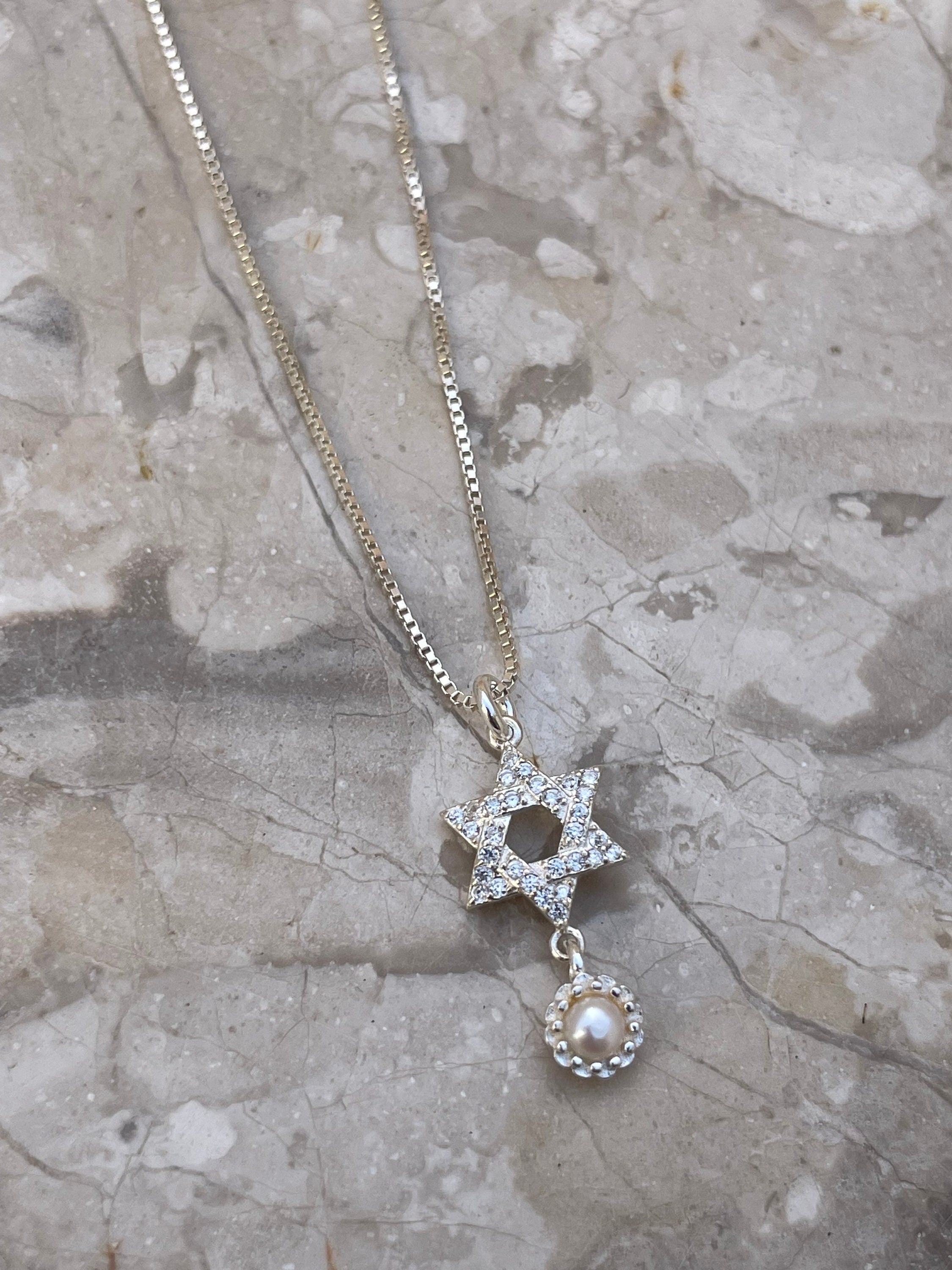 Magen David&pearl necklace