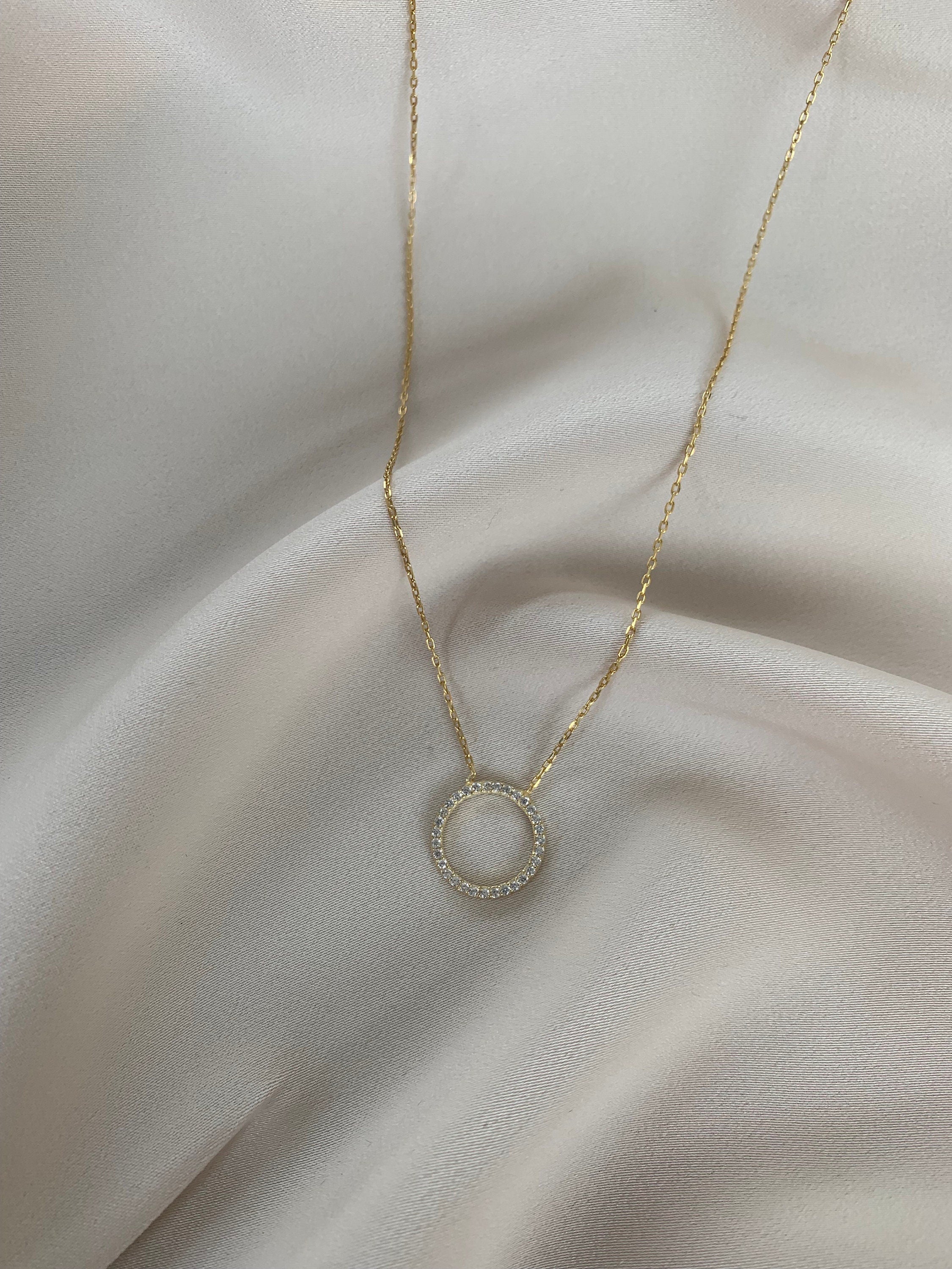 Life circle necklace